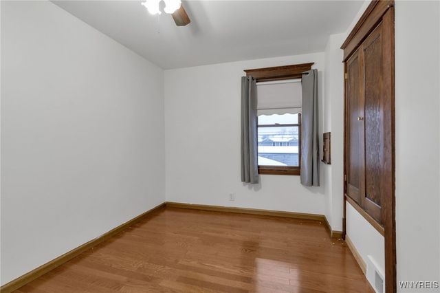 376 West Hazeltine Avenue, Tonawanda, NY 14217