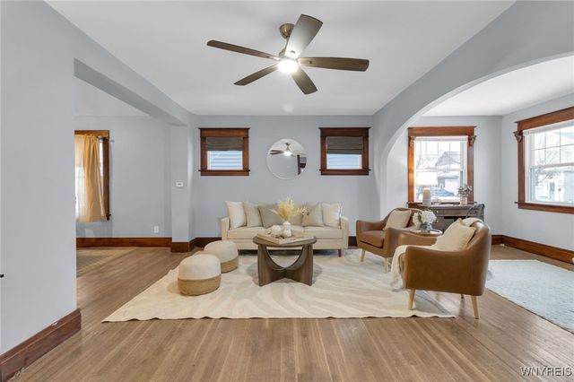 376 West Hazeltine Avenue, Tonawanda, NY 14217