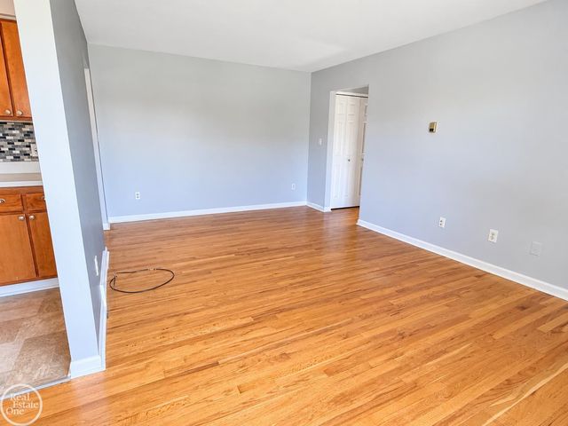 4840 Briarwood Avenue, Royal Oak, MI 48073