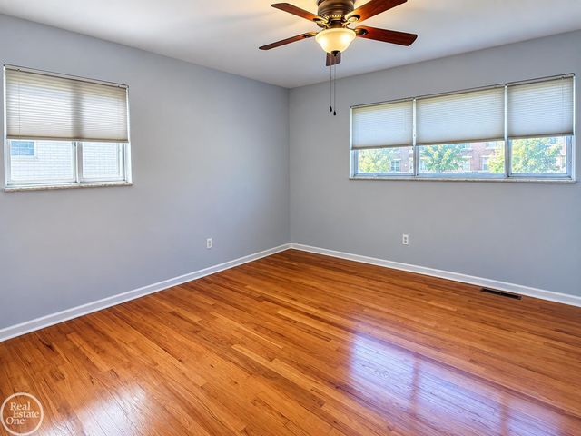 4840 Briarwood Avenue, Royal Oak, MI 48073