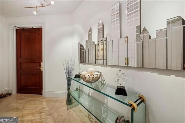 750 Park Avenue NE 6S, Atlanta, GA 30326