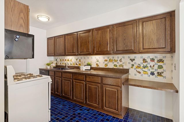 4849 Cedar Lake Road S, Saint Louis Park, MN 55416