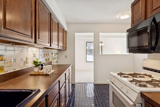 4849 Cedar Lake Road S, Saint Louis Park, MN 55416