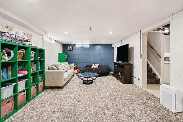 3288 Small Court, La Porte, IN 46350