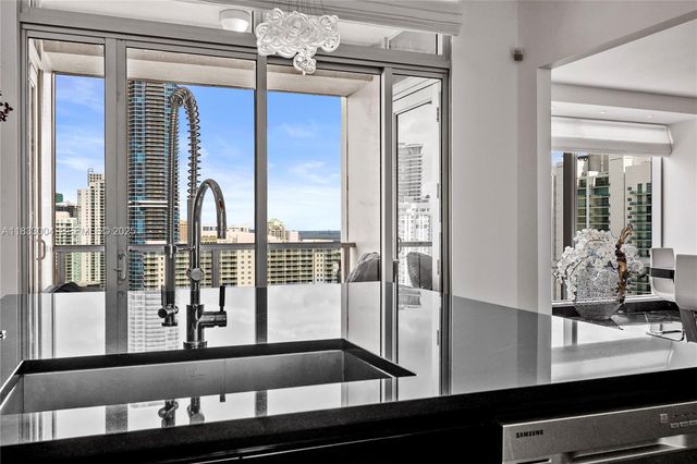 1425 Brickell Avenue 42E, Miami, FL 33131