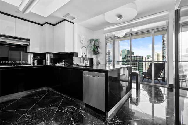 1425 Brickell Avenue 42E, Miami, FL 33131