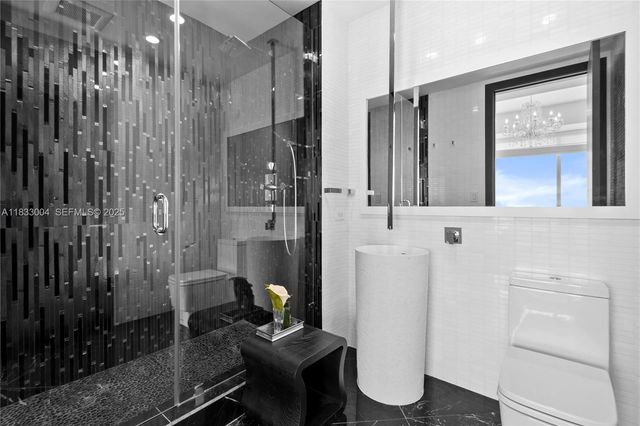 1425 Brickell Avenue 42E, Miami, FL 33131