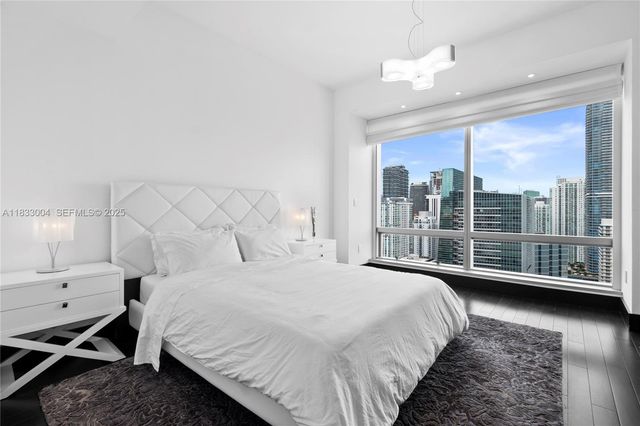 1425 Brickell Avenue 42E, Miami, FL 33131