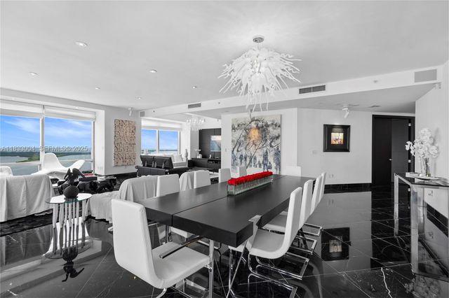 1425 Brickell Avenue 42E, Miami, FL 33131