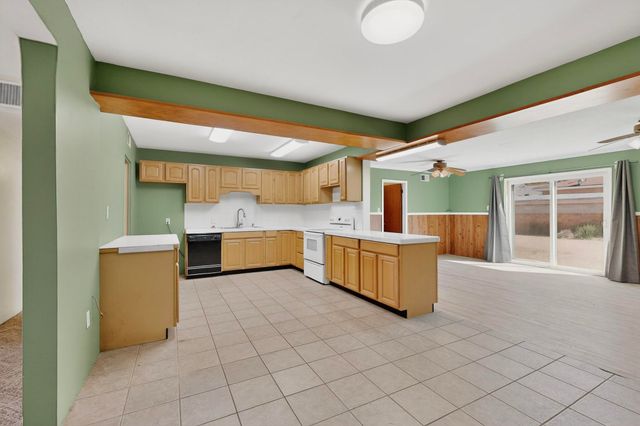 2328 Wyoming Boulevard NE, Albuquerque, NM 87112