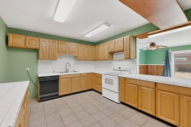 2328 Wyoming Boulevard NE, Albuquerque, NM 87112