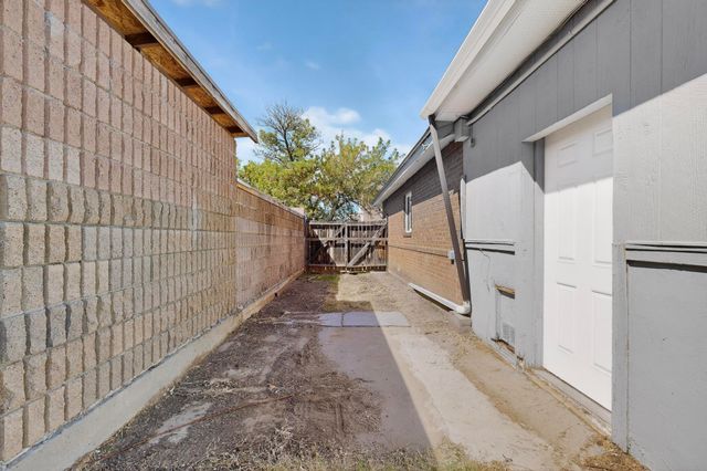 2328 Wyoming Boulevard NE, Albuquerque, NM 87112