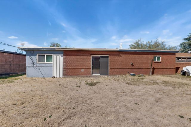 2328 Wyoming Boulevard NE, Albuquerque, NM 87112
