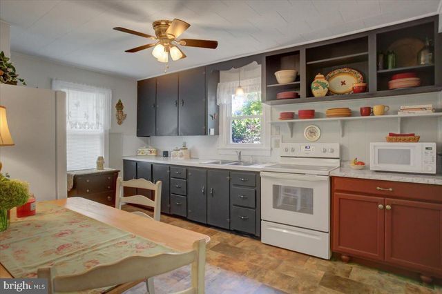 30 WYRICK AVE, Shippensburg, PA 17257