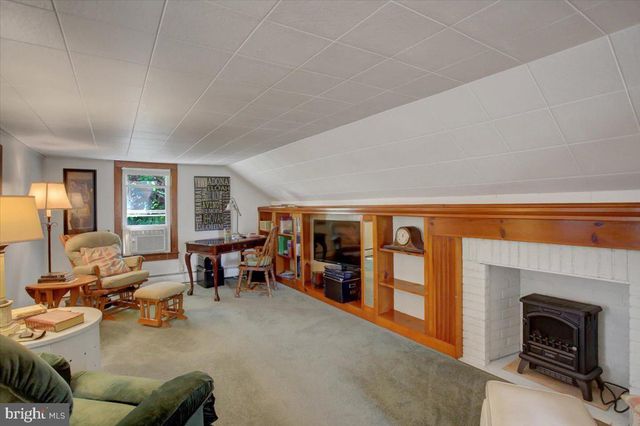 30 WYRICK AVE, Shippensburg, PA 17257