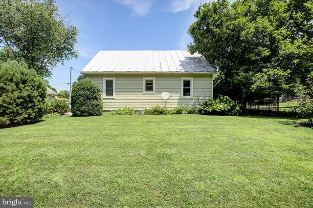 30 WYRICK AVE, Shippensburg, PA 17257