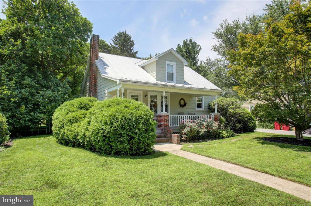 30 WYRICK AVE, Shippensburg, PA 17257