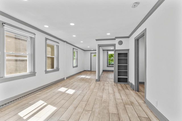 602 W Maple STREET, Milwaukee, WI 53204