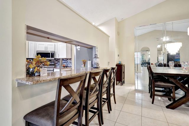 7888 Lexington Club Boulevard B, Delray Beach, FL 33446