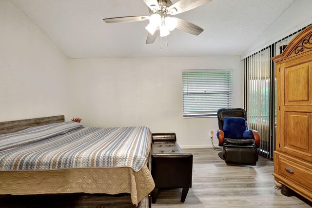 7888 Lexington Club Boulevard B, Delray Beach, FL 33446