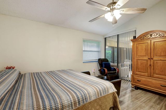 7888 Lexington Club Boulevard B, Delray Beach, FL 33446