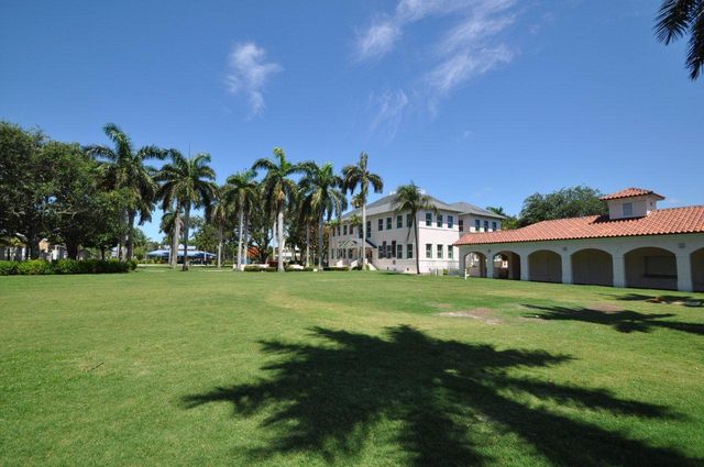 7888 Lexington Club Boulevard B, Delray Beach, FL 33446