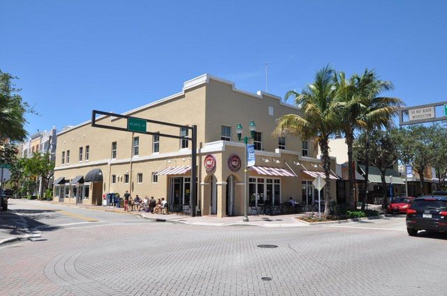 7888 Lexington Club Boulevard B, Delray Beach, FL 33446