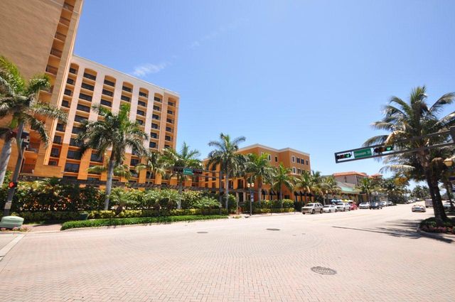 7888 Lexington Club Boulevard B, Delray Beach, FL 33446