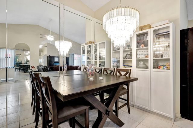 7888 Lexington Club Boulevard B, Delray Beach, FL 33446