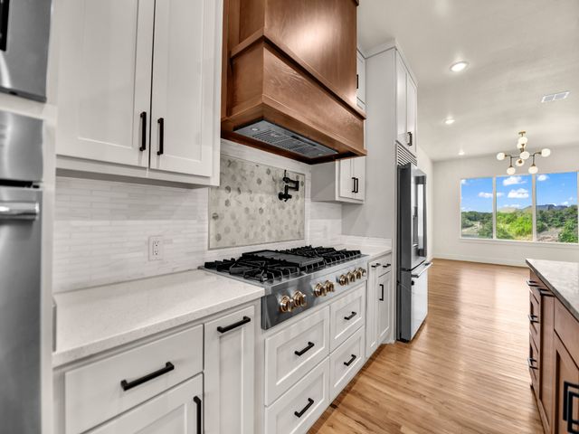 1050 Kingsley Court, Weatherford, TX 76087