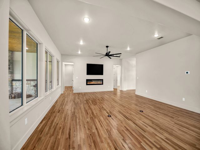 1050 Kingsley Court, Weatherford, TX 76087