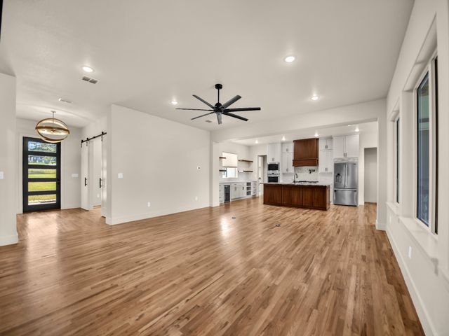 1050 Kingsley Court, Weatherford, TX 76087