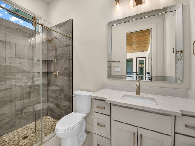 1050 Kingsley Court, Weatherford, TX 76087