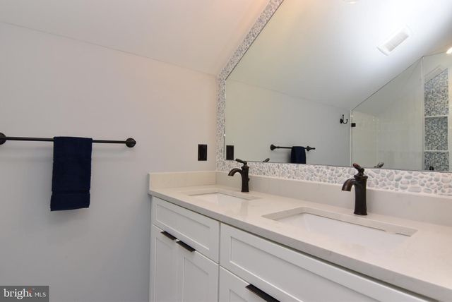 3 LAUREL ST, Rehoboth Beach, DE 19971