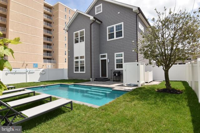 3 LAUREL ST, Rehoboth Beach, DE 19971