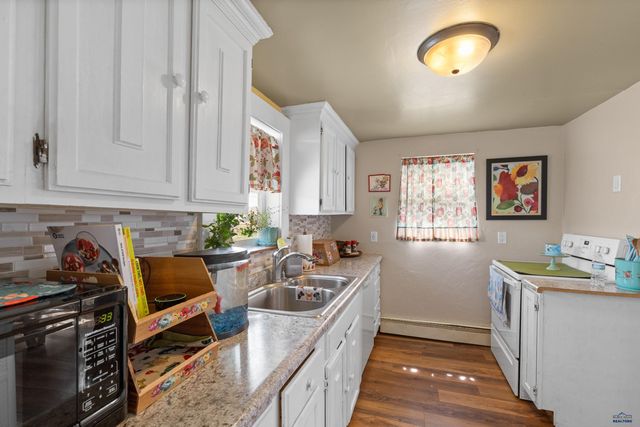 300 WILLOW DR, Box Elder, SD 57719