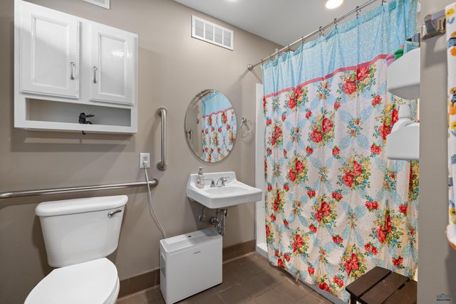 300 WILLOW DR, Box Elder, SD 57719