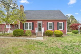 1543 Littlejohn Lane E, Burlington, NC 27217