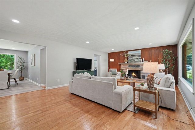 2489 Washington Avenue, Saint Joseph, MI 49085