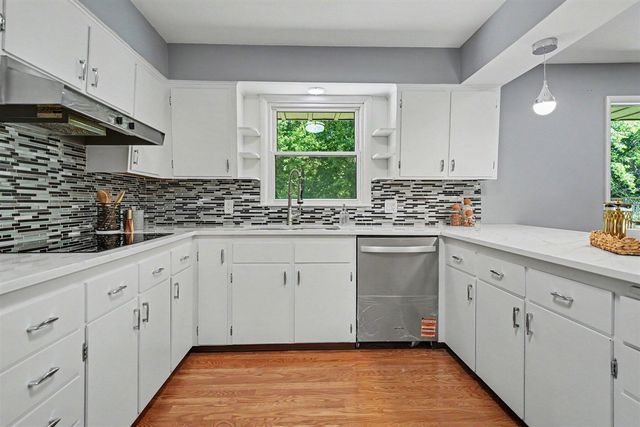 2489 Washington Avenue, Saint Joseph, MI 49085