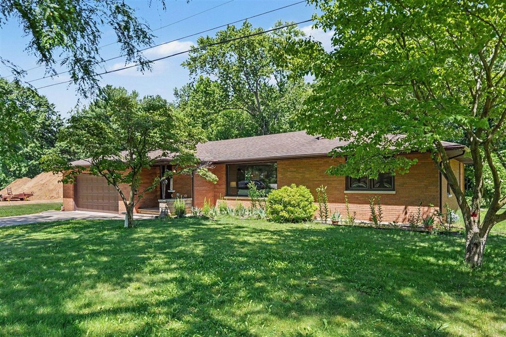 2489 Washington Avenue, Saint Joseph, MI 49085