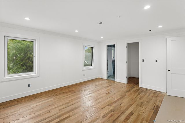 400 E Olive Street, Long Beach, NY 11561