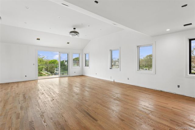 400 E Olive Street, Long Beach, NY 11561