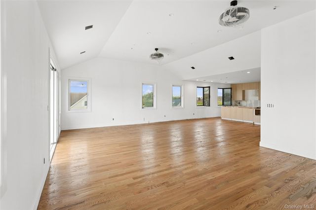 400 E Olive Street, Long Beach, NY 11561