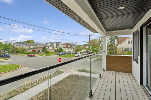 400 E Olive Street, Long Beach, NY 11561
