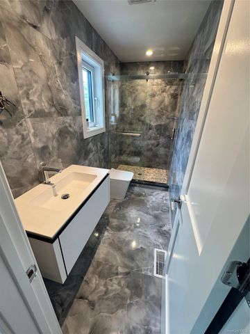 400 E Olive Street, Long Beach, NY 11561