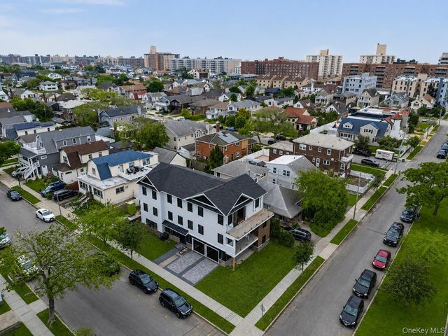 400 E Olive Street, Long Beach, NY 11561