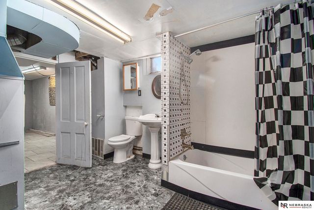 2315 F Street, Lincoln, NE 68510