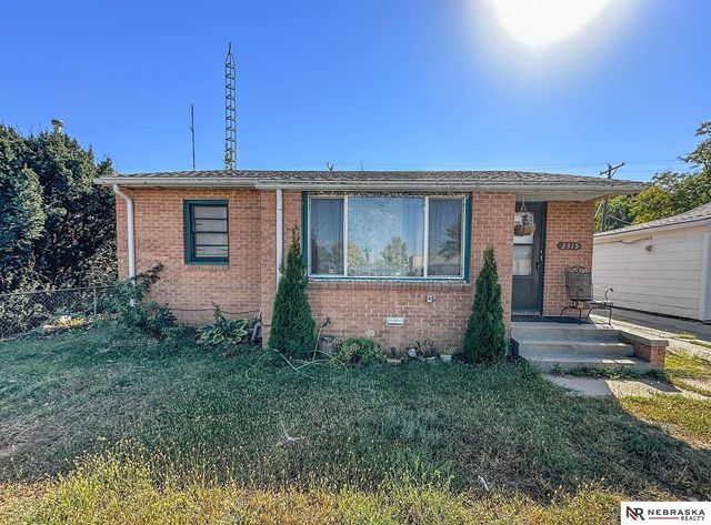 2315 F Street, Lincoln, NE 68510