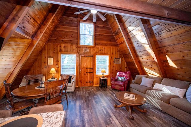 3221 Lakewood Dr, Arnold, CA 95223